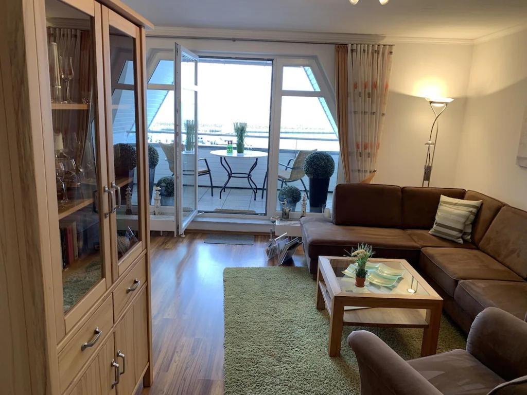 Ferienwohnung Hafenblick Wiek auf Rugen Bagian luar foto